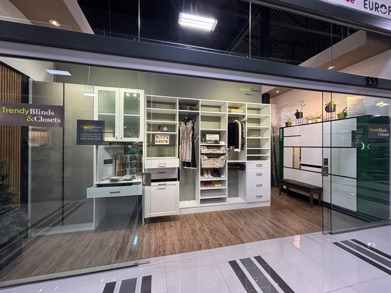 window-coverings-showroom-display-wall